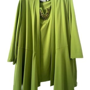 Beautiful Susan Graver set includes tank top , cardigan three-quarter sleeve..XL